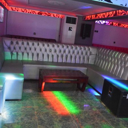 Yaoundé Nikita Hotel מראה חיצוני תמונה