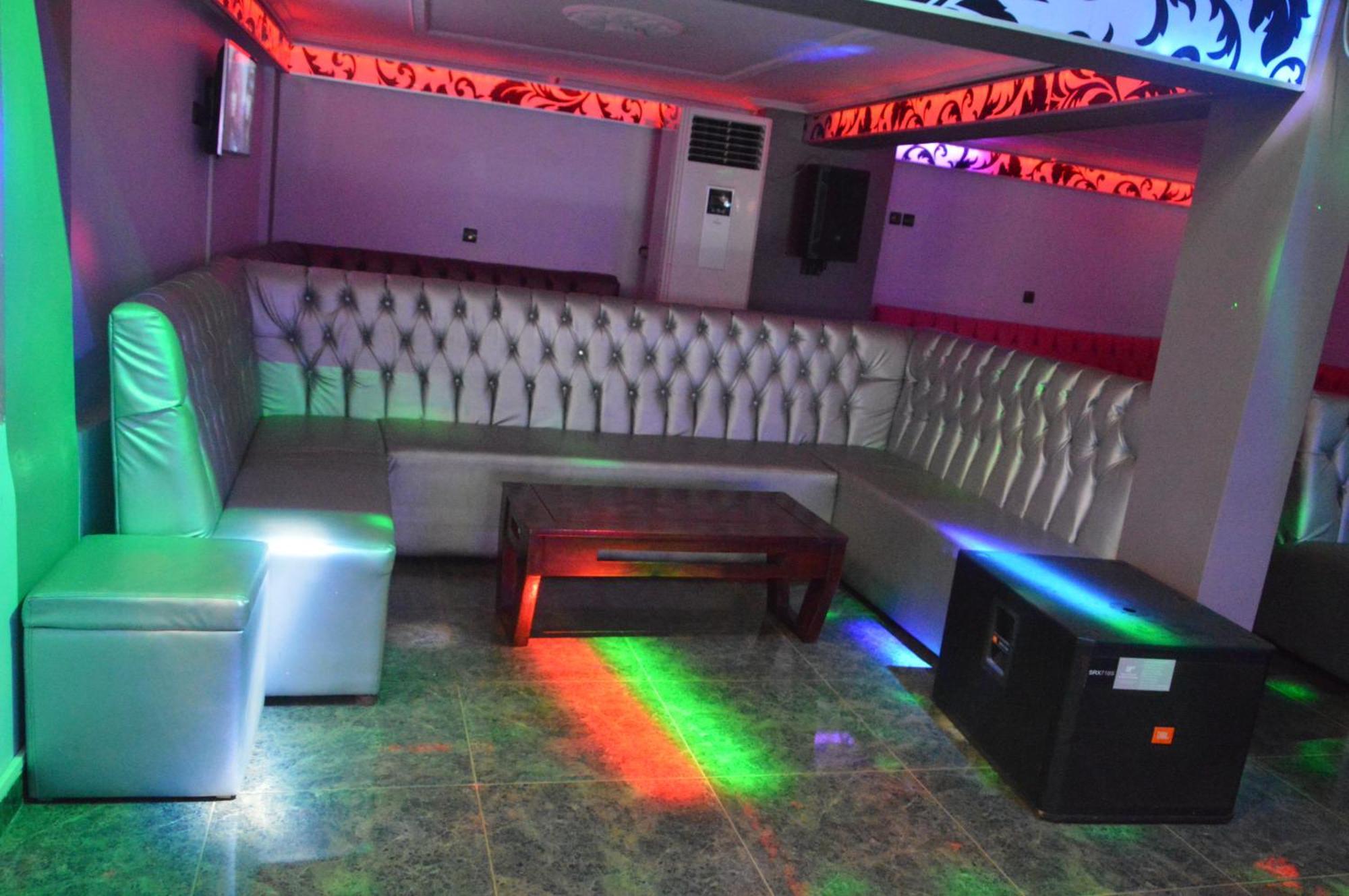 Yaoundé Nikita Hotel מראה חיצוני תמונה