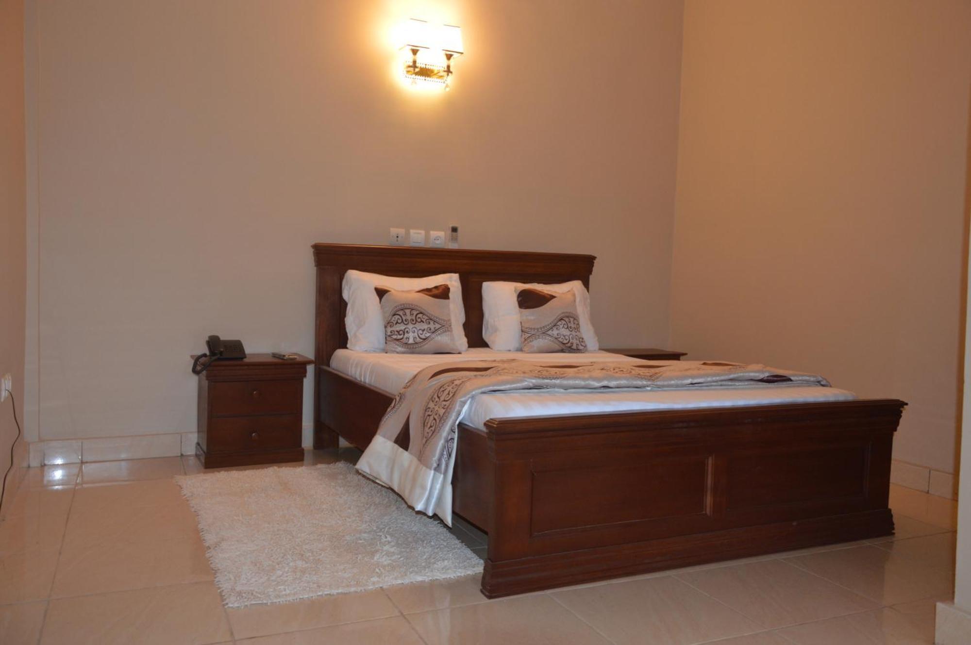 Yaoundé Nikita Hotel מראה חיצוני תמונה