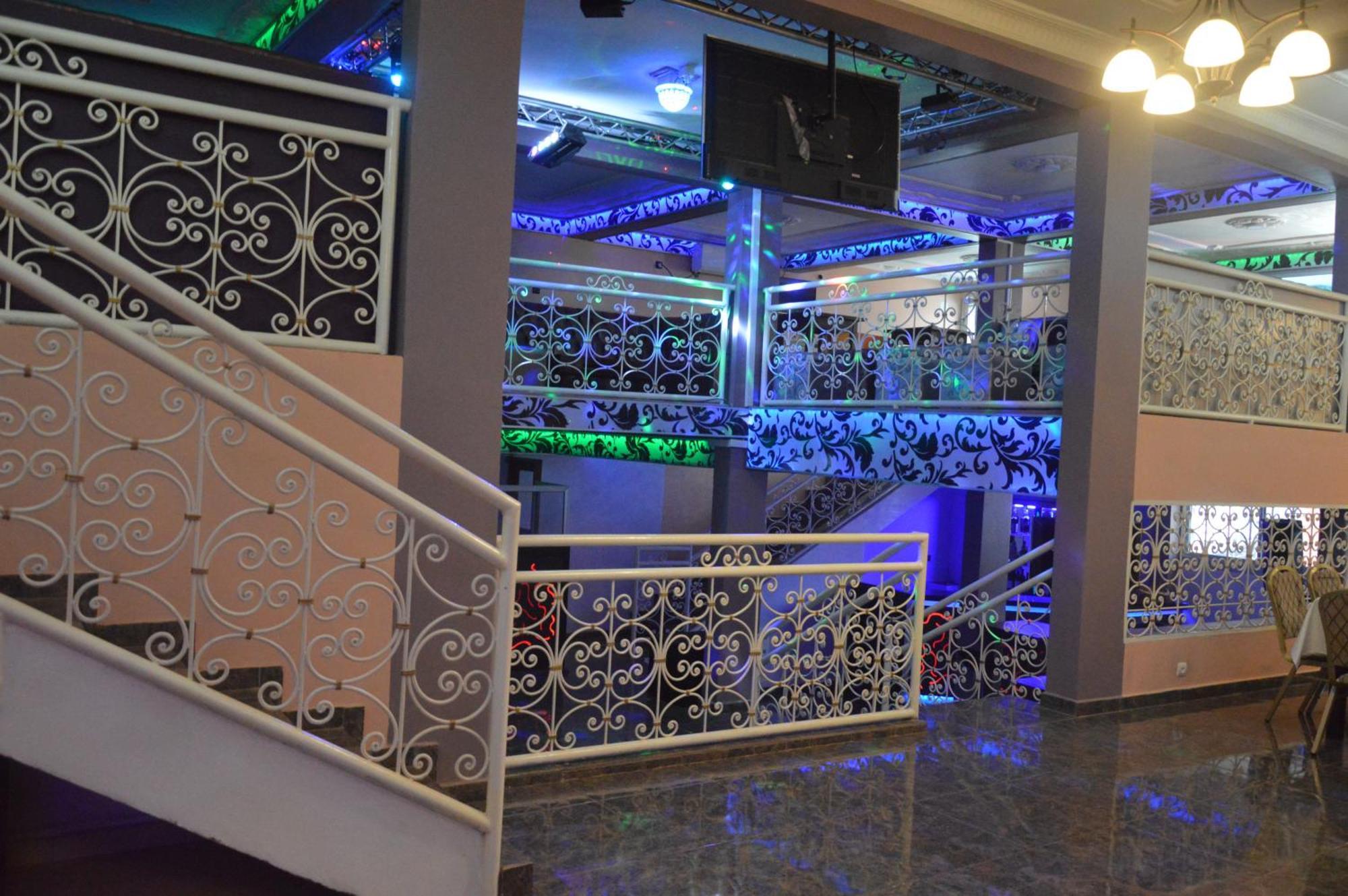 Yaoundé Nikita Hotel מראה חיצוני תמונה